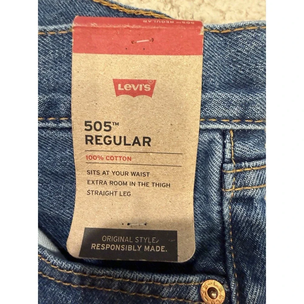 Levis this pair
